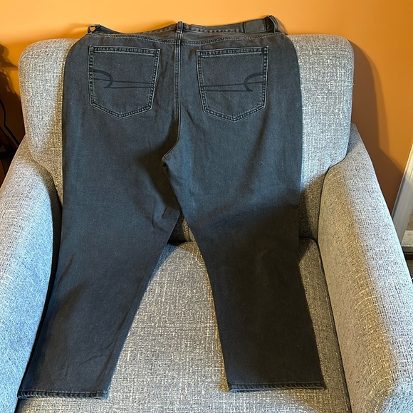 Women’s AE Mom Jean Size 18 Regular - Picture 1 of 3